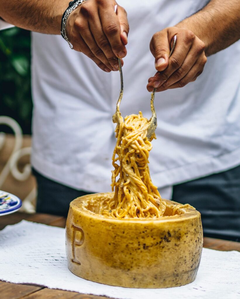 Covent Garden in Marathon Season Ave Mario