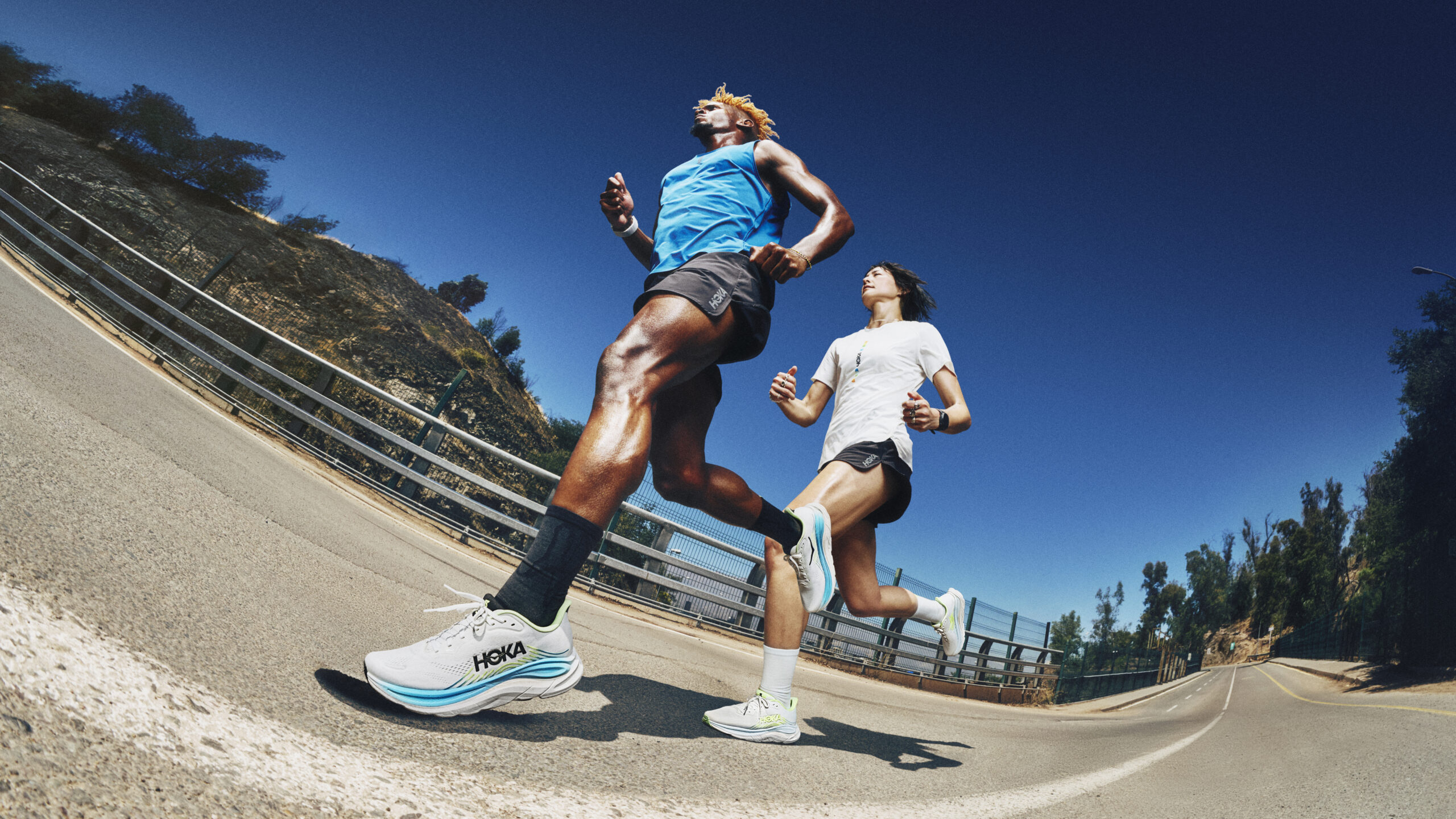 HOKA_F26_CLIFTON11_DUAL_PARK_HILL_4031_RGB